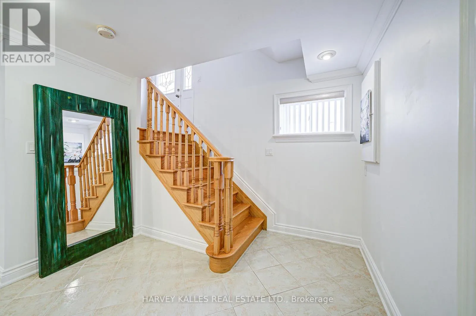 1006 BRIAR HILL AVENUE