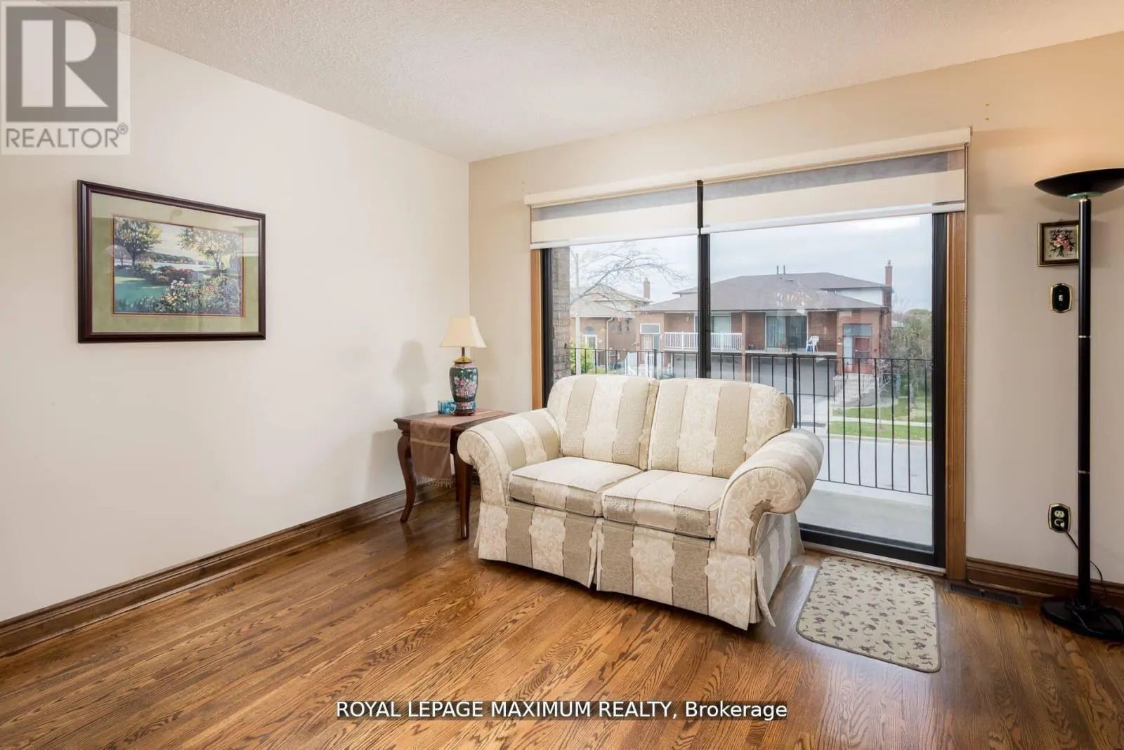 44 FLAGSTICK COURT