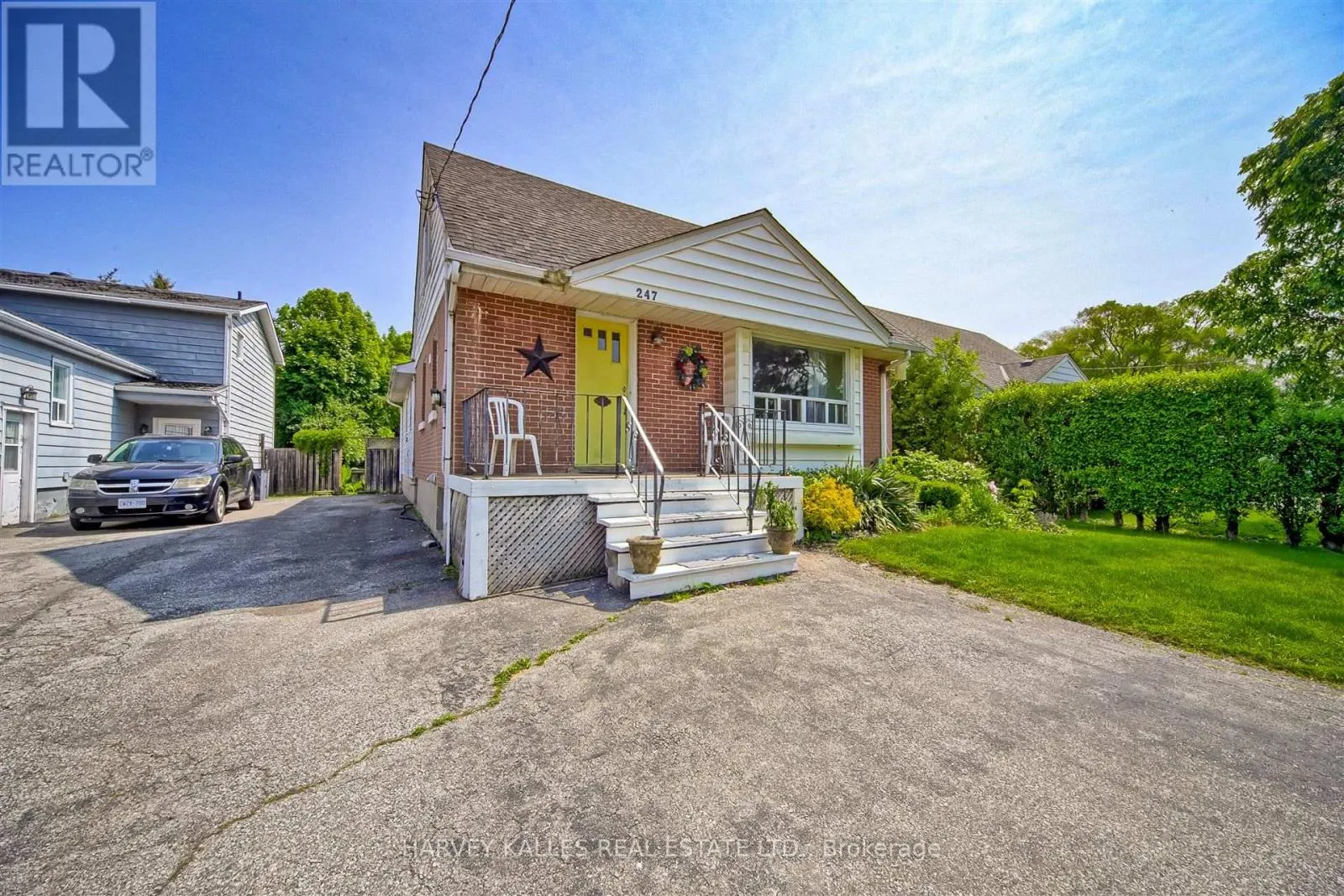 247 JENNINGS CRESCENT