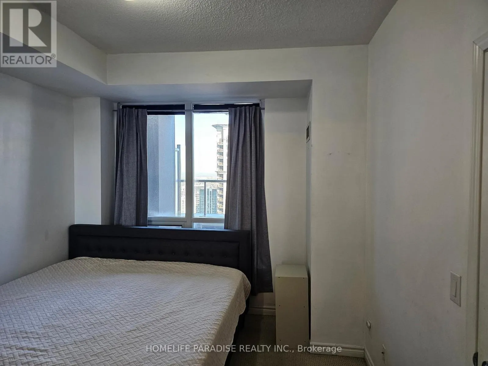 3205 - 388 PRINCE OF WALES DRIVE