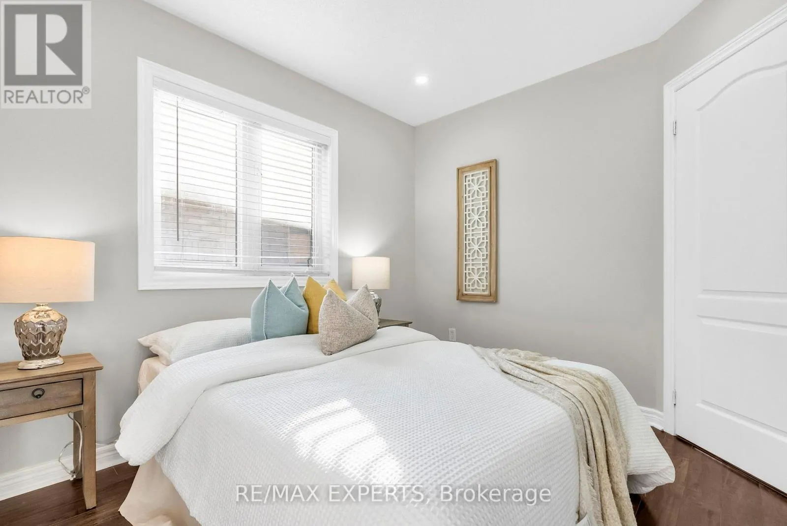 25 WATERVILLE WAY