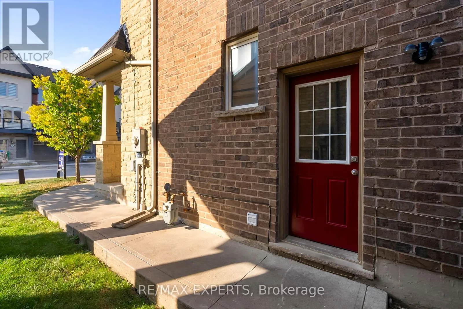 25 WATERVILLE WAY