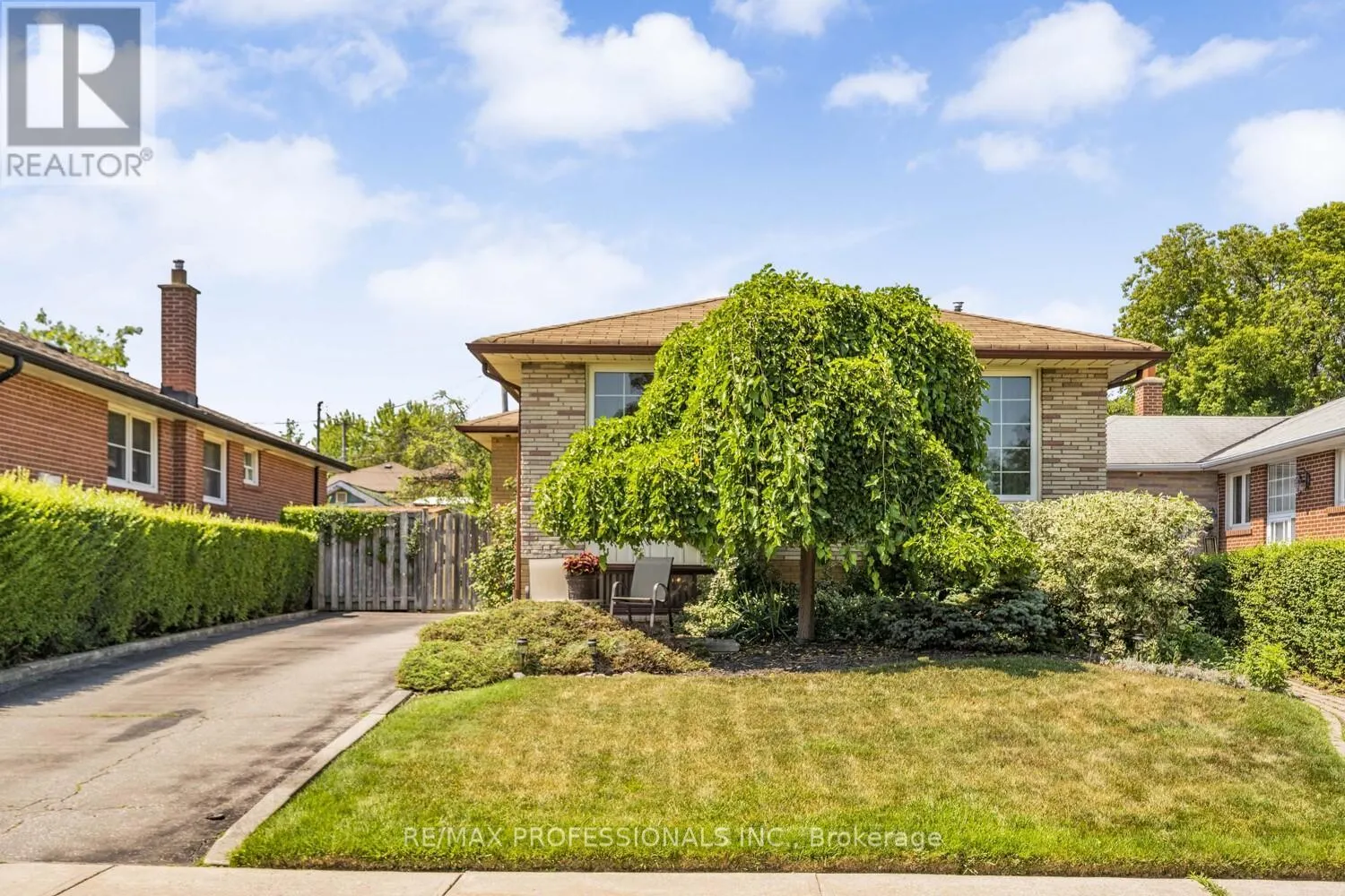 6 JOSHUA AVENUE