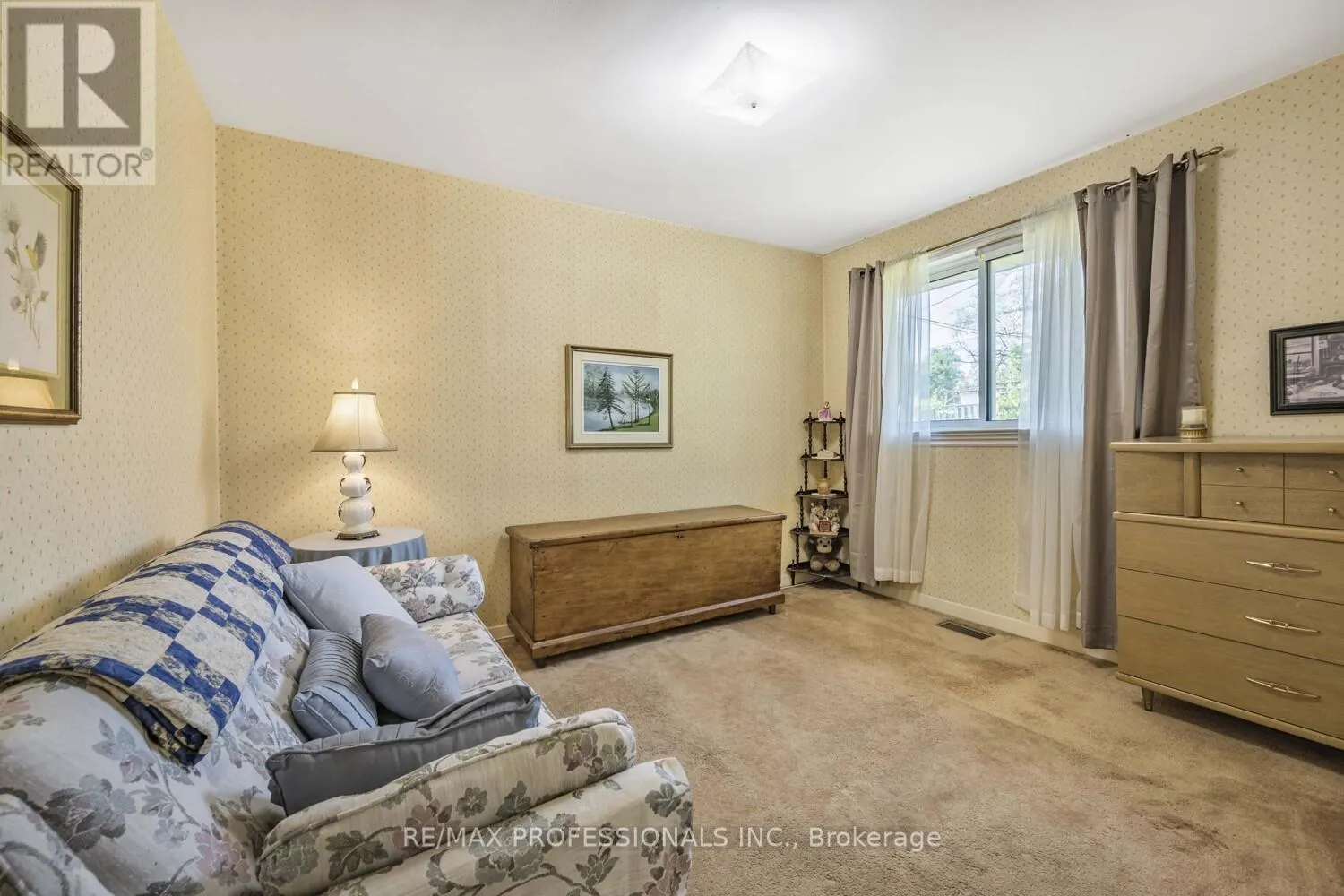 6 JOSHUA AVENUE
