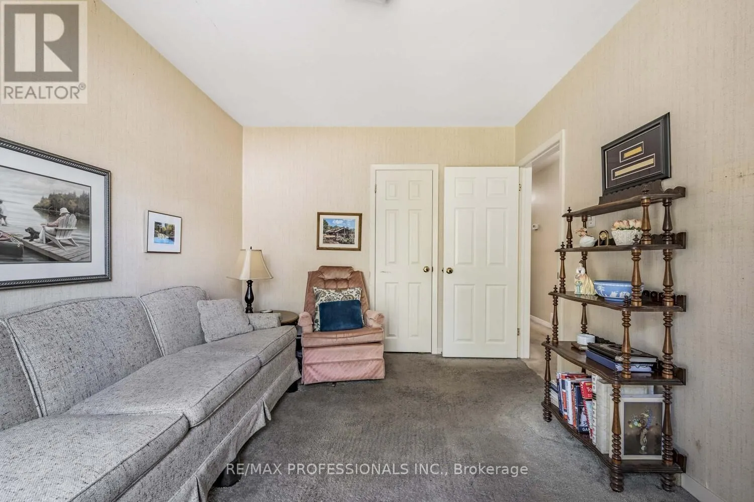 6 JOSHUA AVENUE