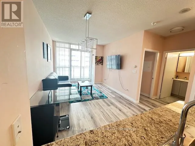 3301 - 4070 CONFEDERATION PARKWAY