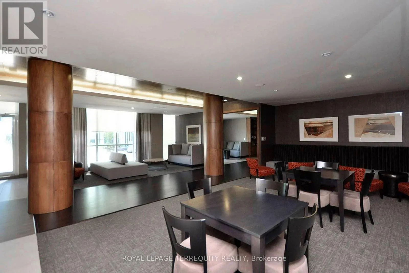 3301 - 4070 CONFEDERATION PARKWAY