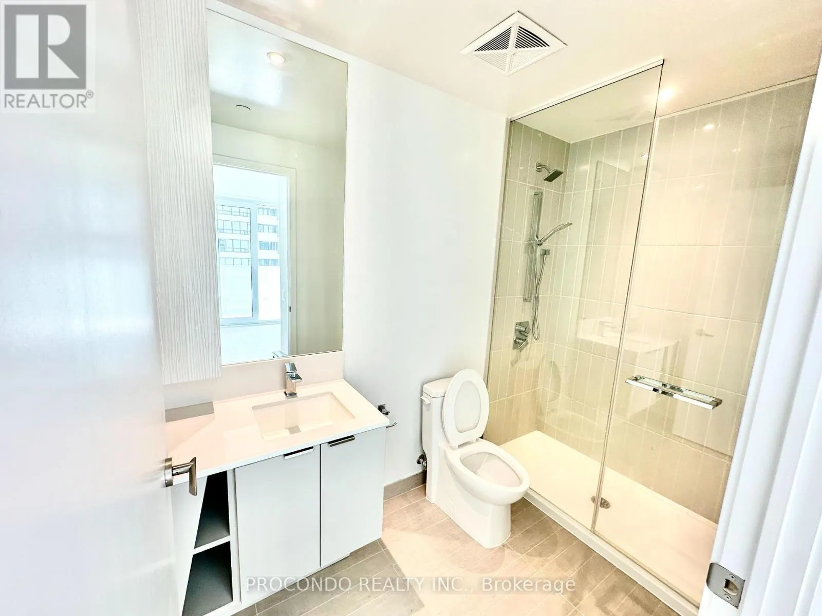 619 - 3883 QUARTZ ROAD