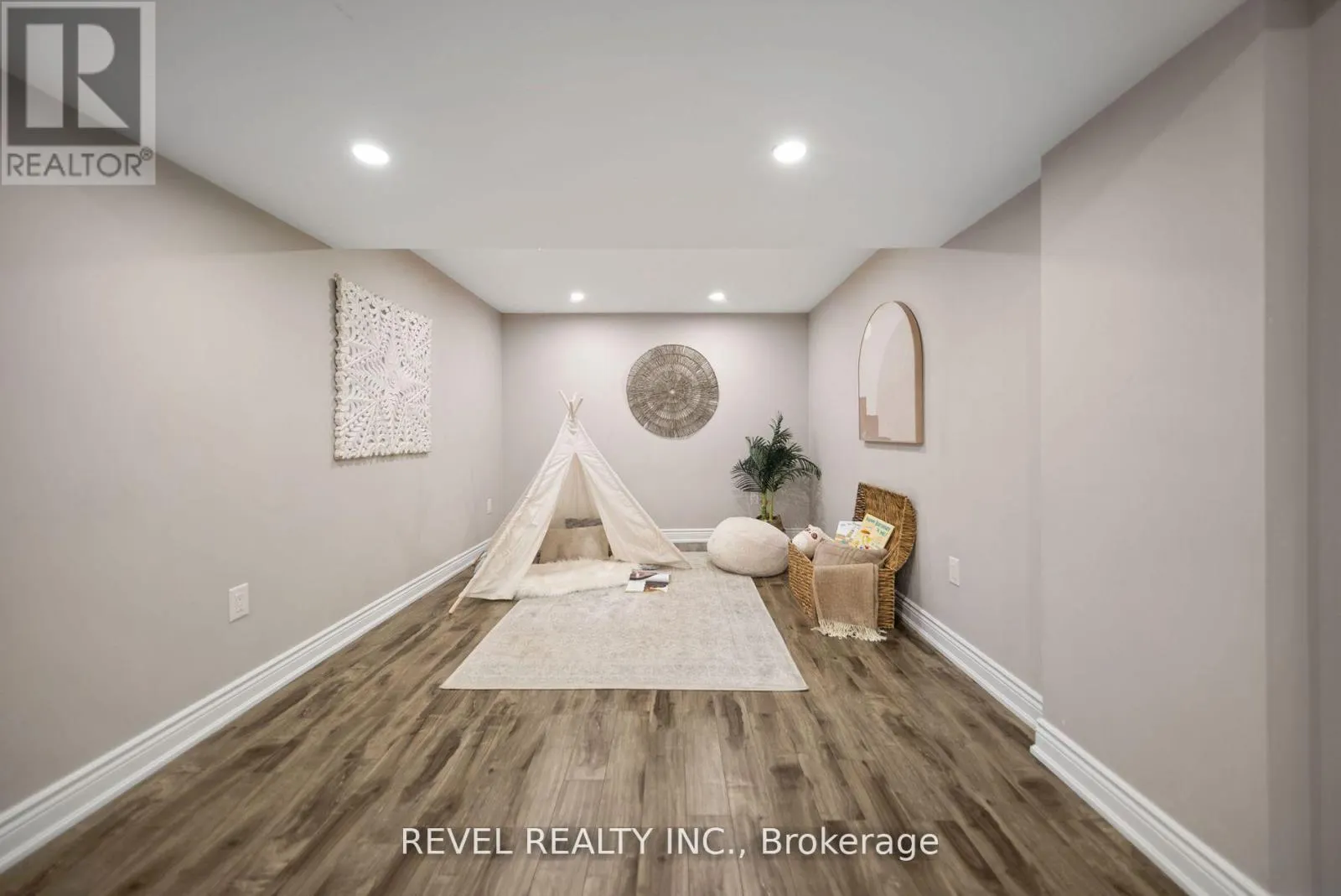 BASEMENT - 31 SAINT HUBERT DRIVE