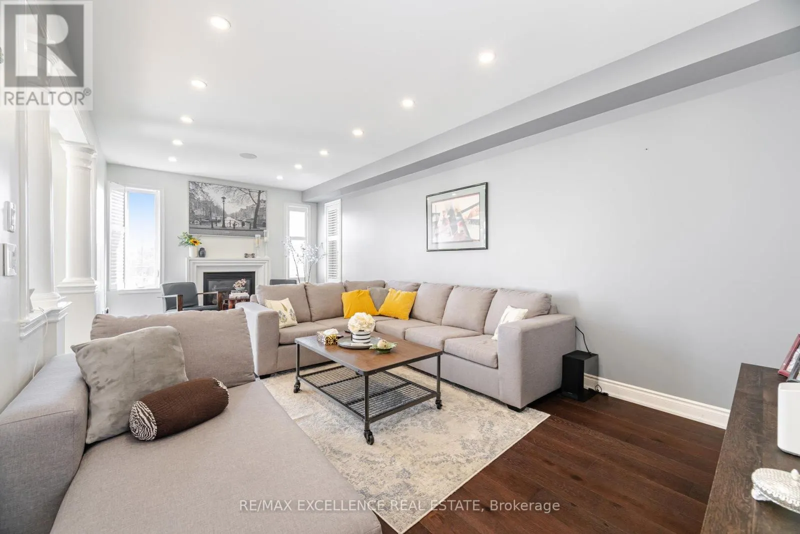 73 GARDENBROOKE TRAIL