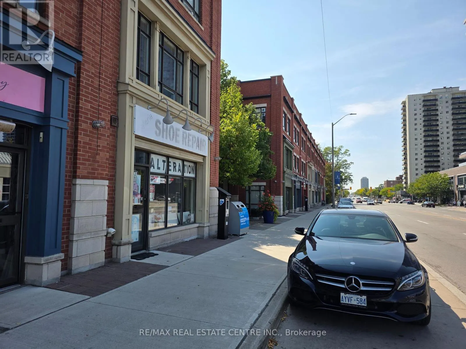 165 LAKESHORE ROAD E