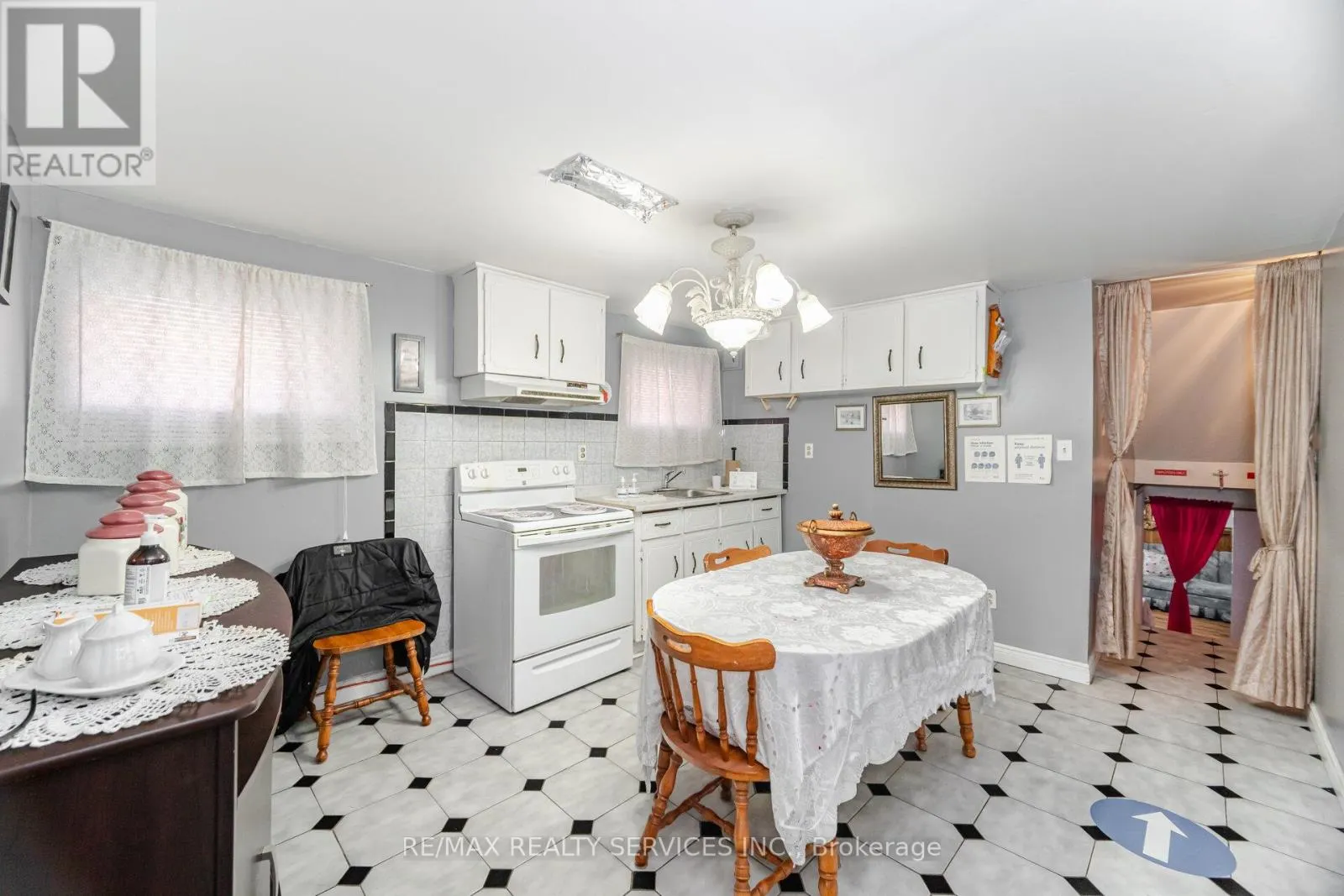 33 TOLTON DRIVE
