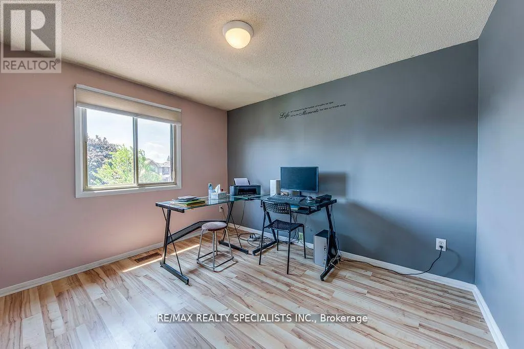 22 SCOTIA DRIVE