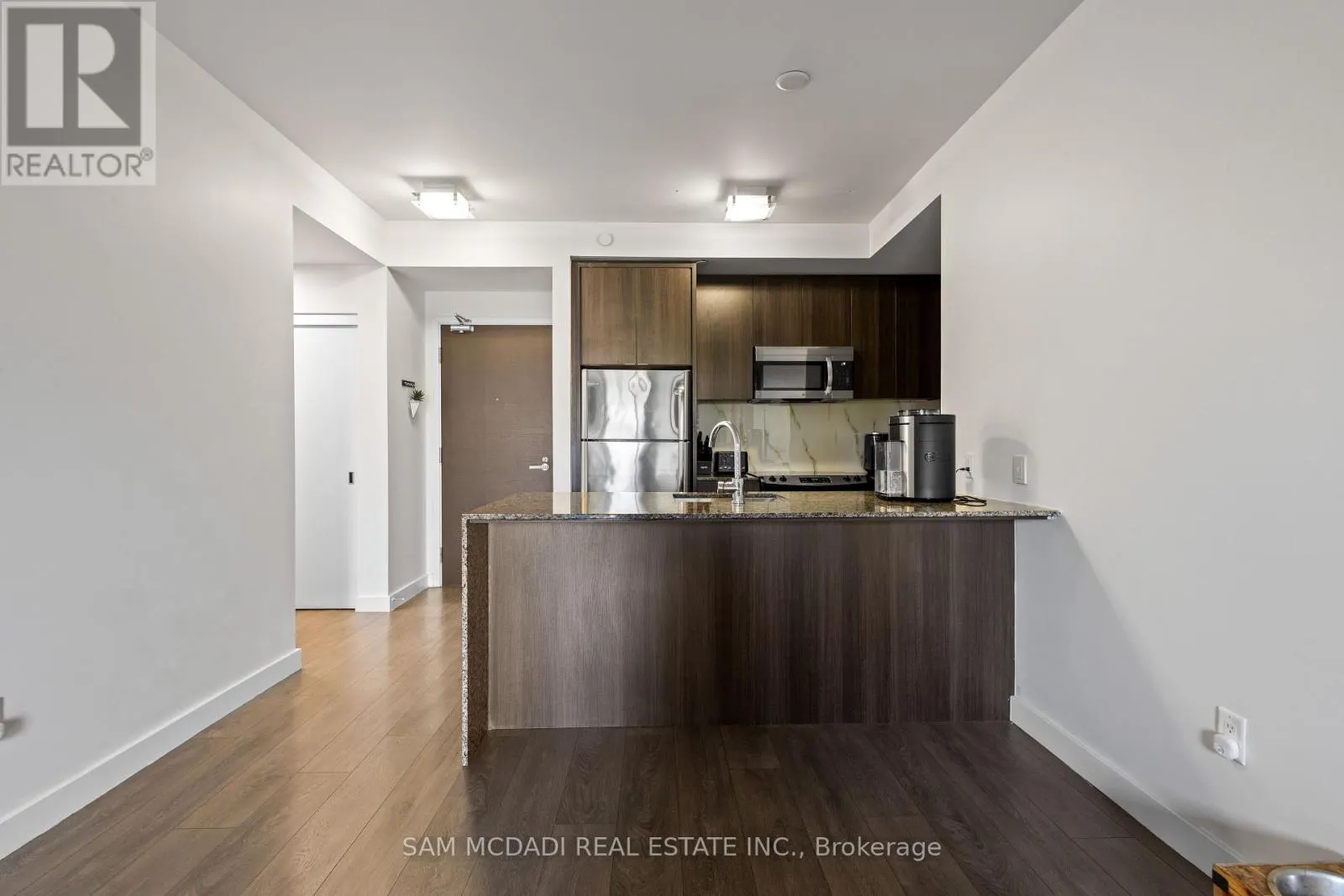 211 - 5025 HARVARD ROAD
