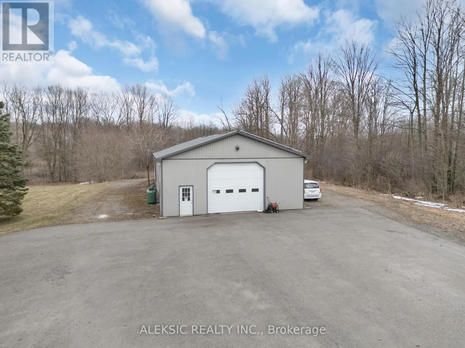 9797 HUNSDEN SIDE ROAD