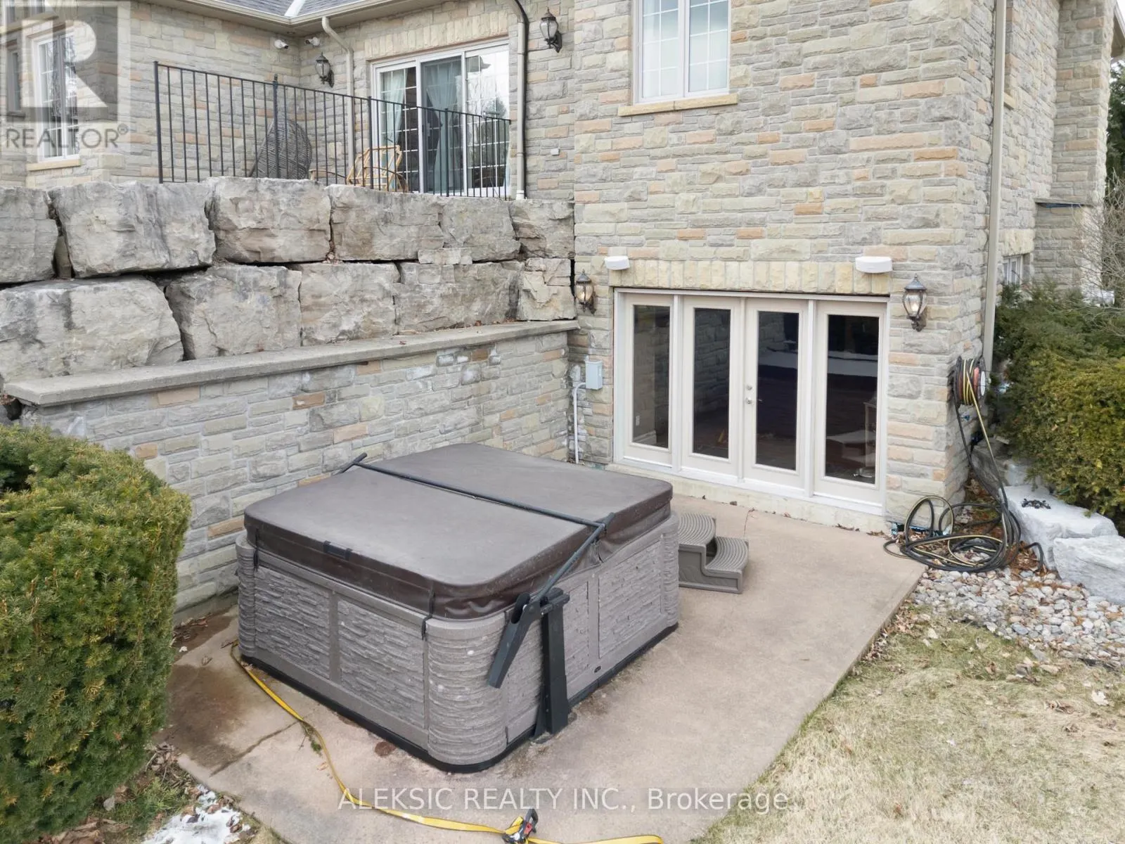 9797 HUNSDEN SIDE ROAD