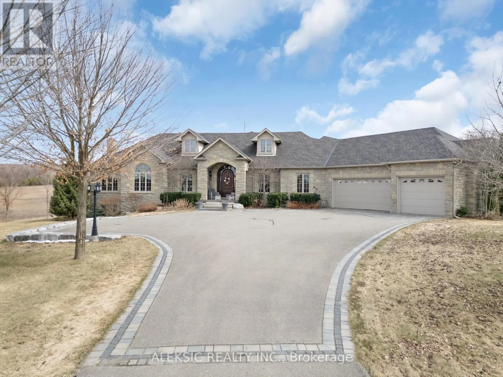 9797 HUNSDEN SIDE ROAD