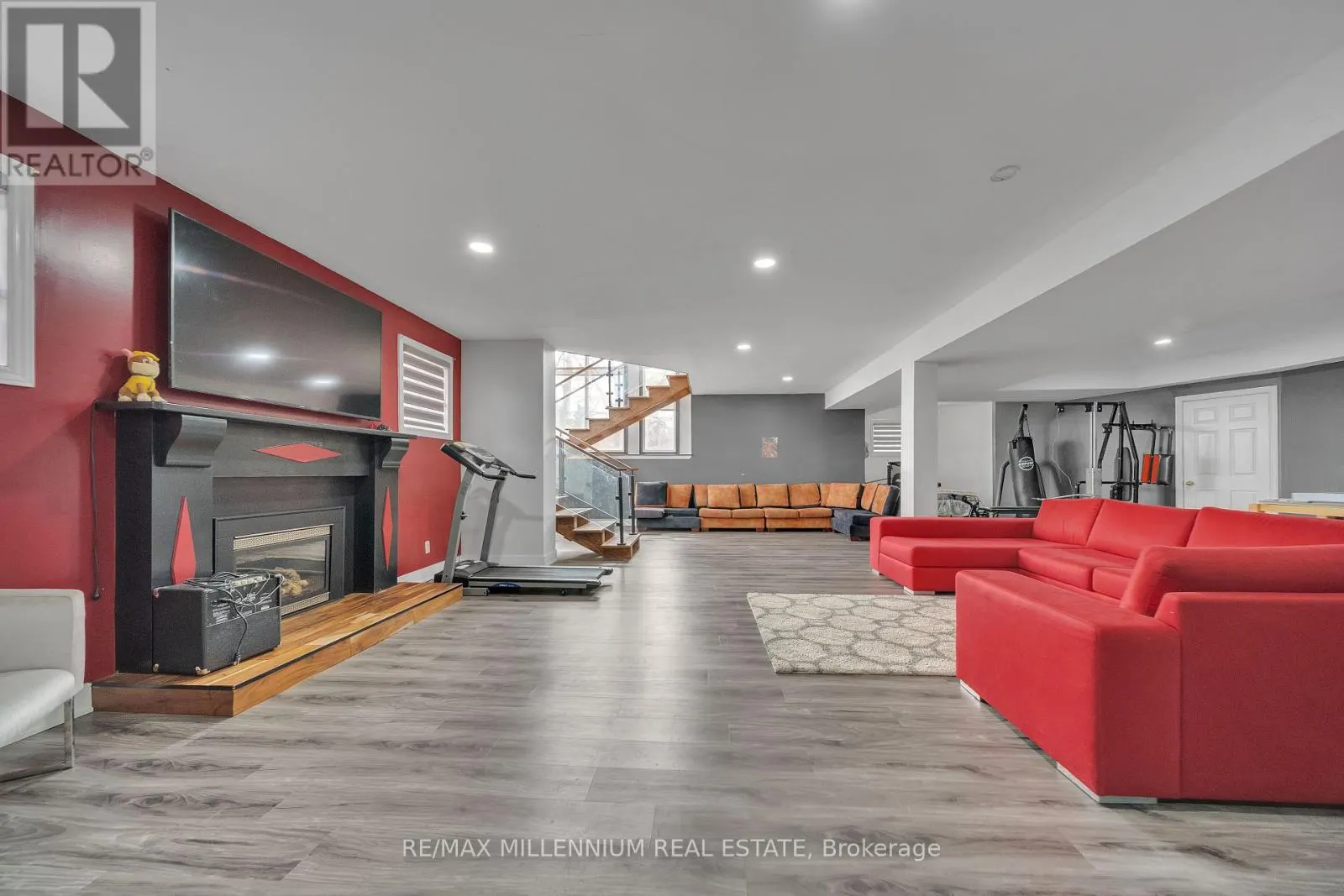 3 DAYBREAK LANE