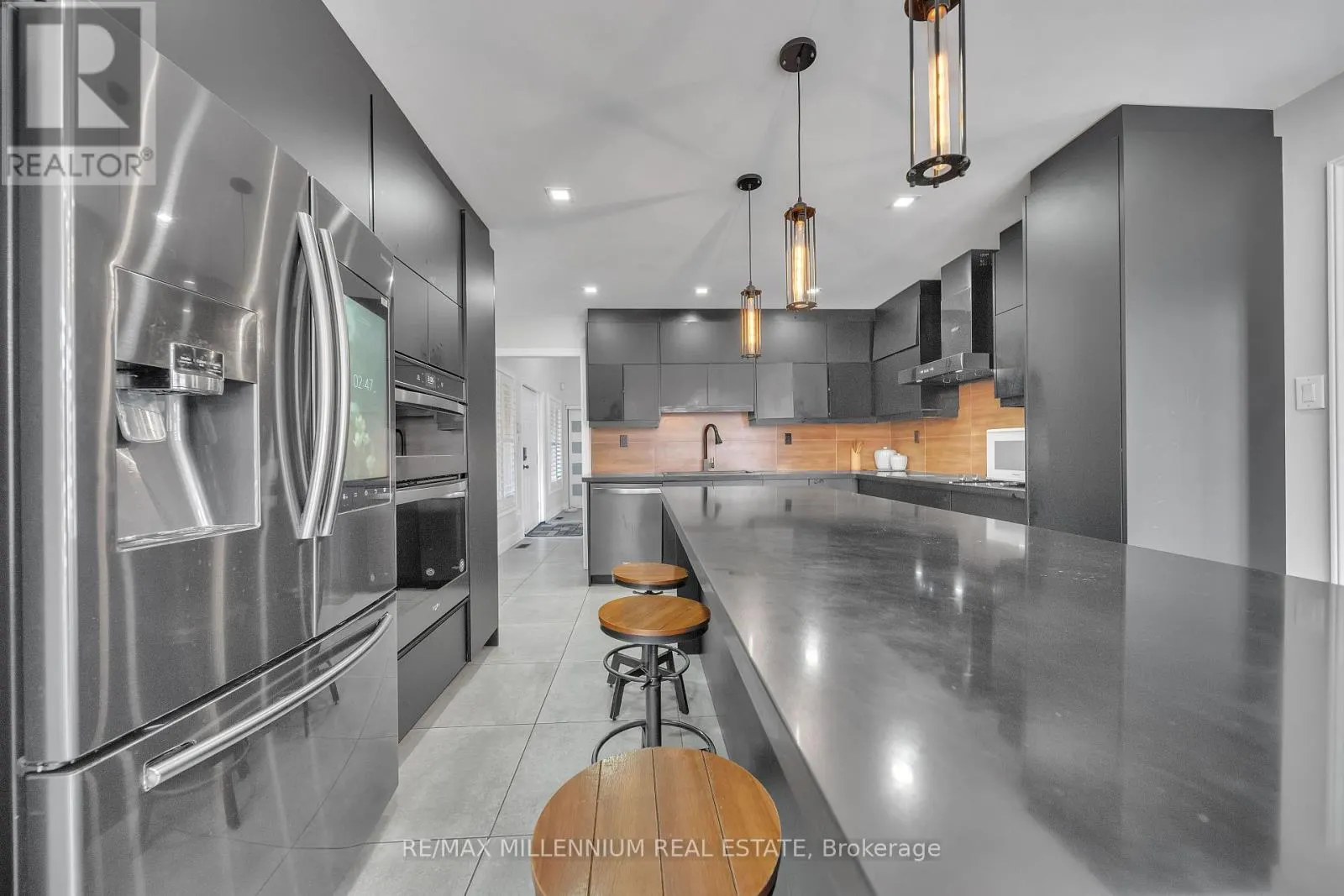 3 DAYBREAK LANE