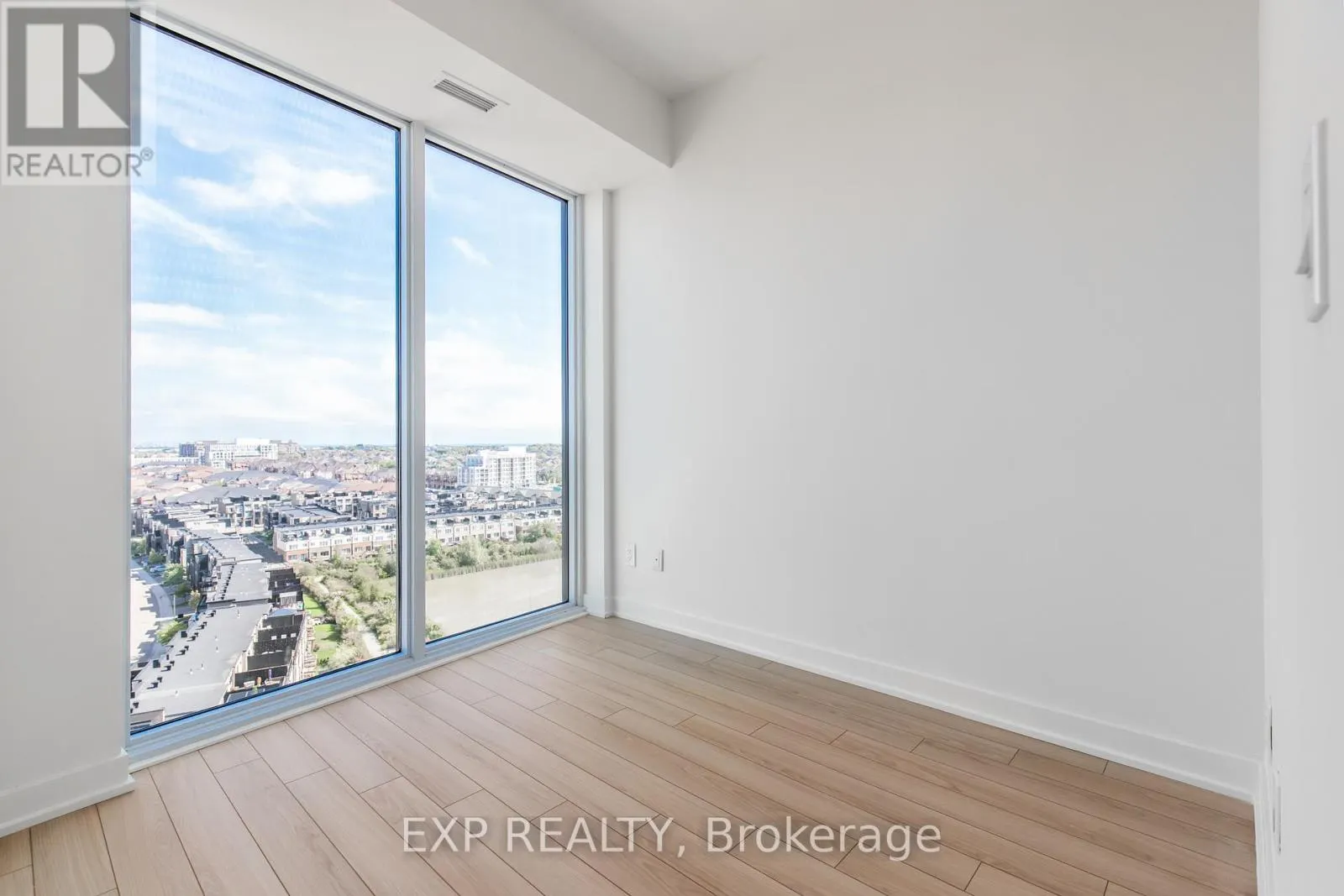1307 - 3079 TRAFALGAR ROAD