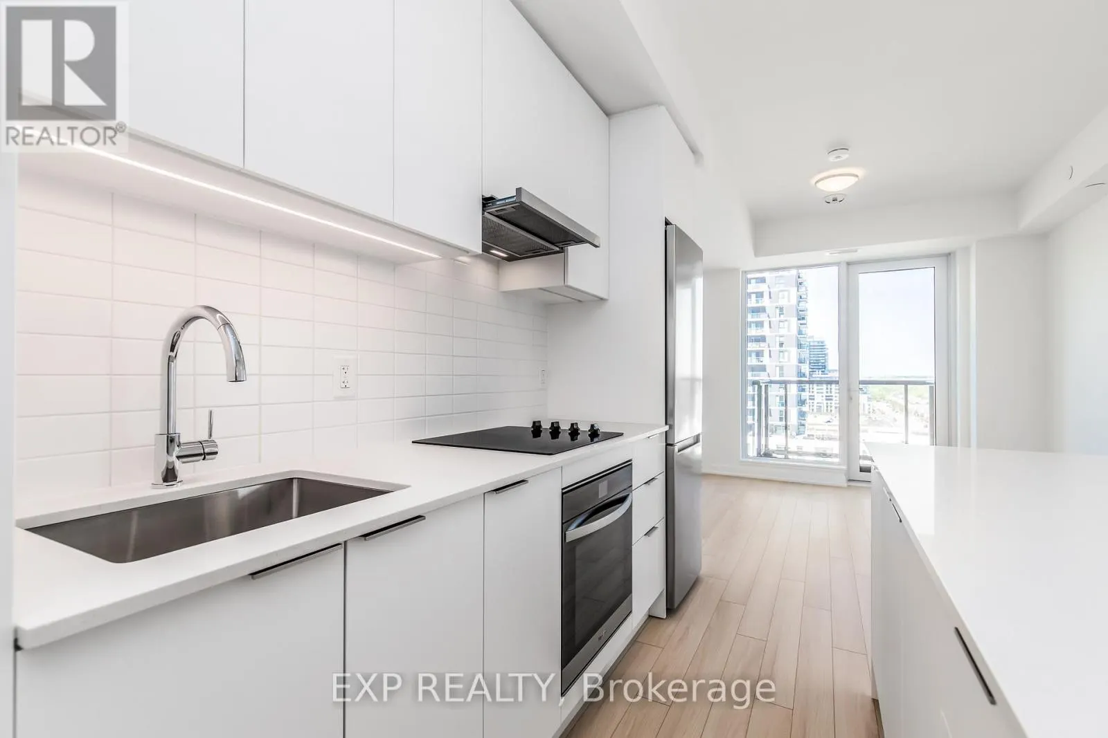 1307 - 3079 TRAFALGAR ROAD