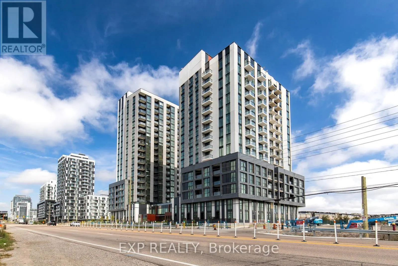 1307 - 3079 TRAFALGAR ROAD