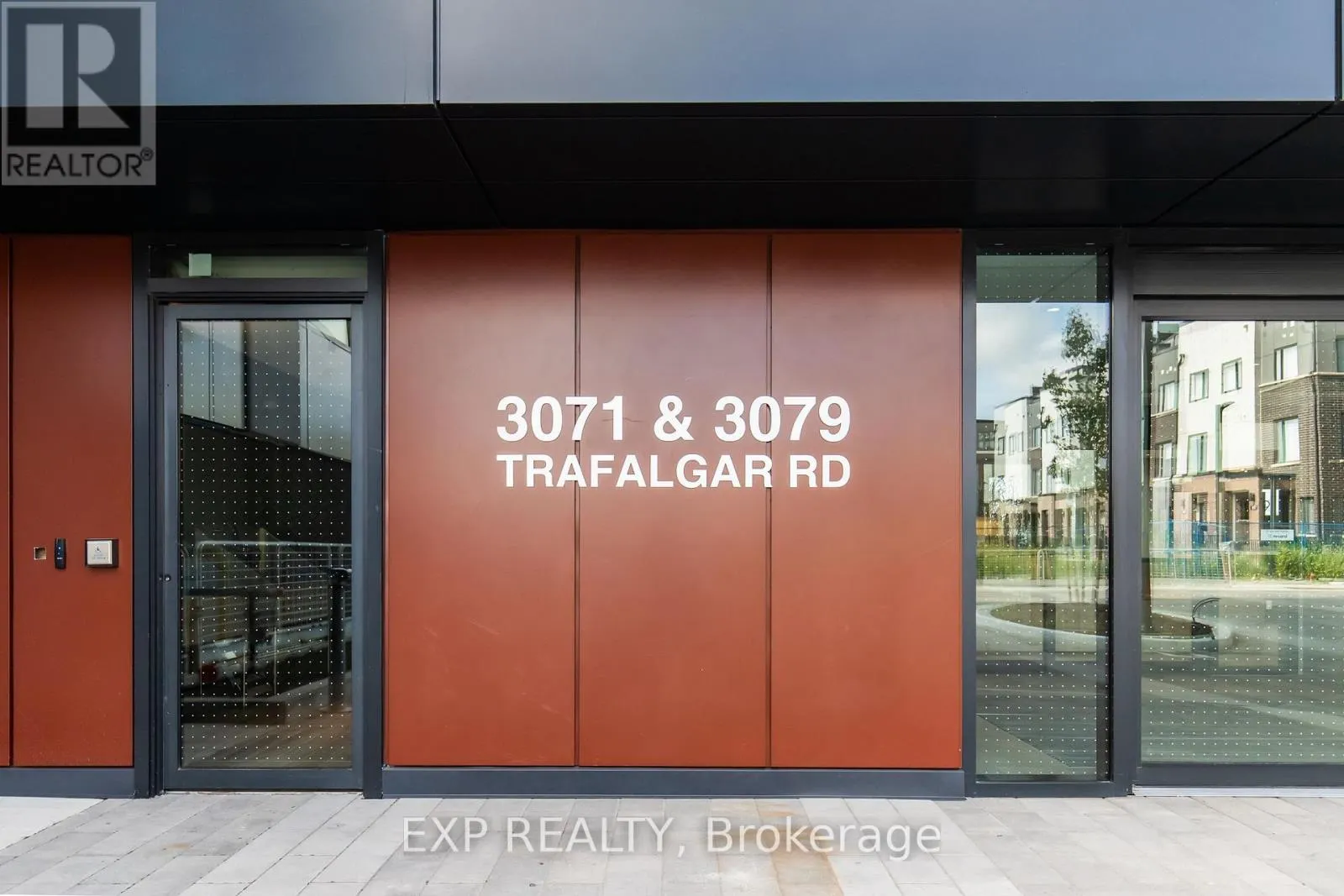 1307 - 3079 TRAFALGAR ROAD