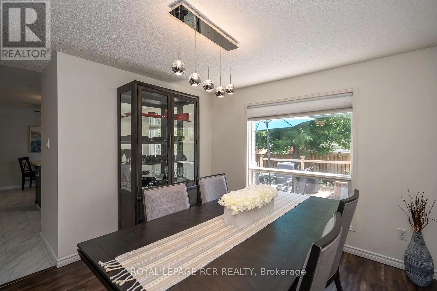 252 ELMWOOD CRESCENT