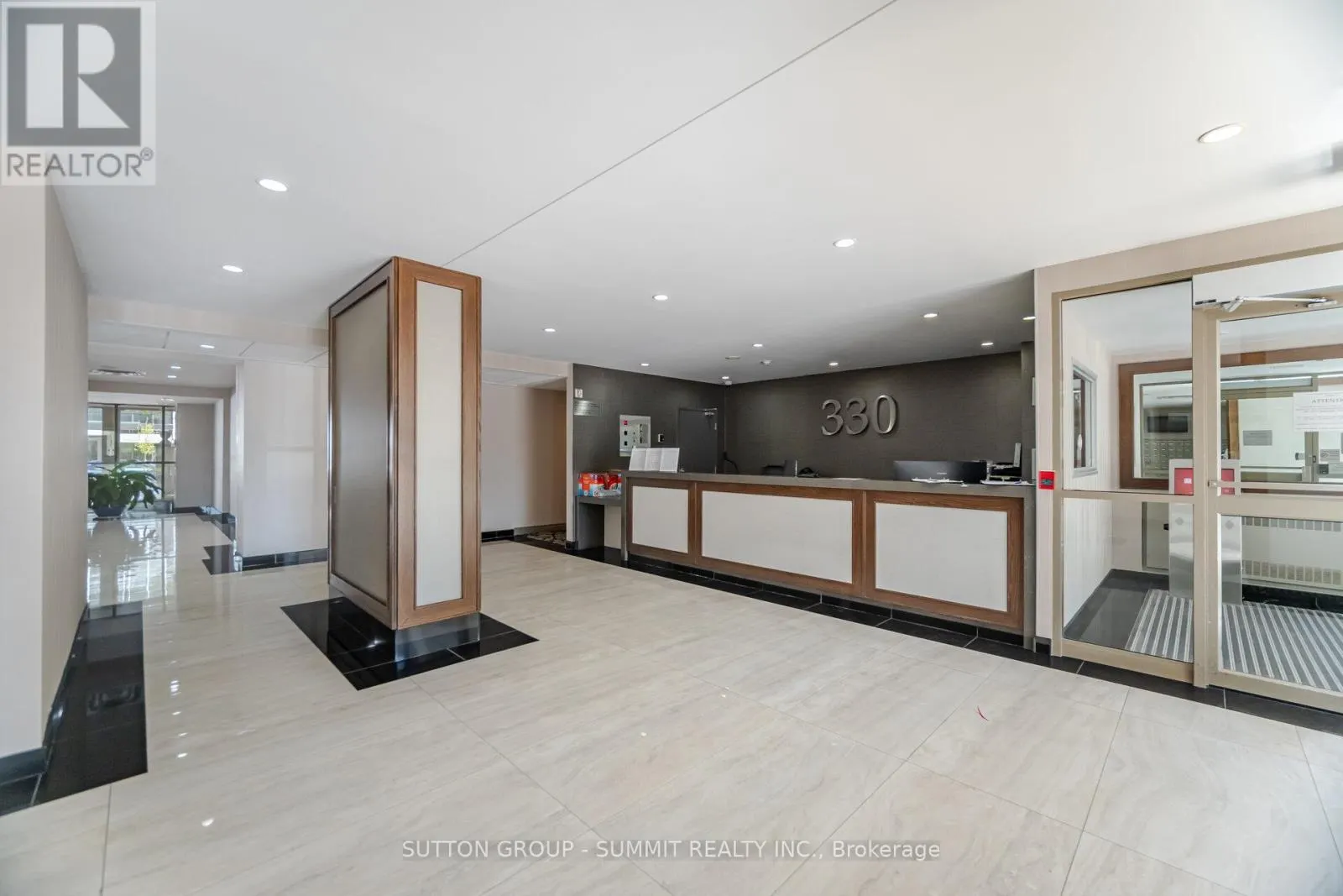 1608 - 330 RATHBURN ROAD W