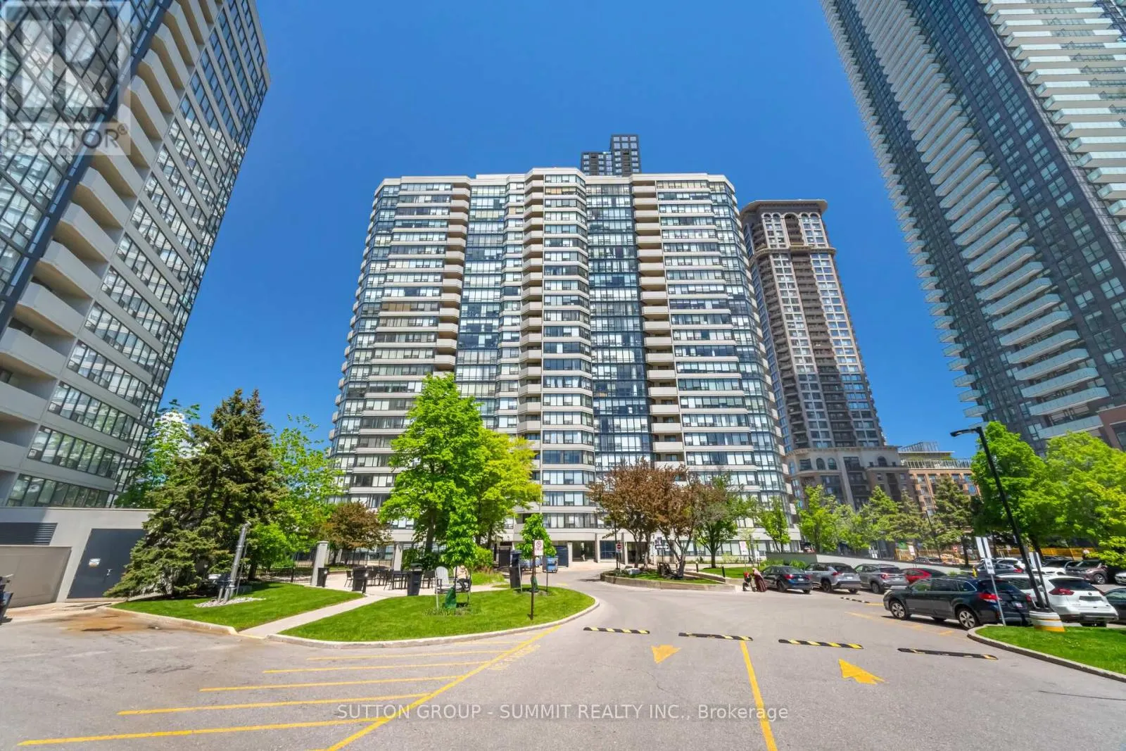 1608 - 330 RATHBURN ROAD W