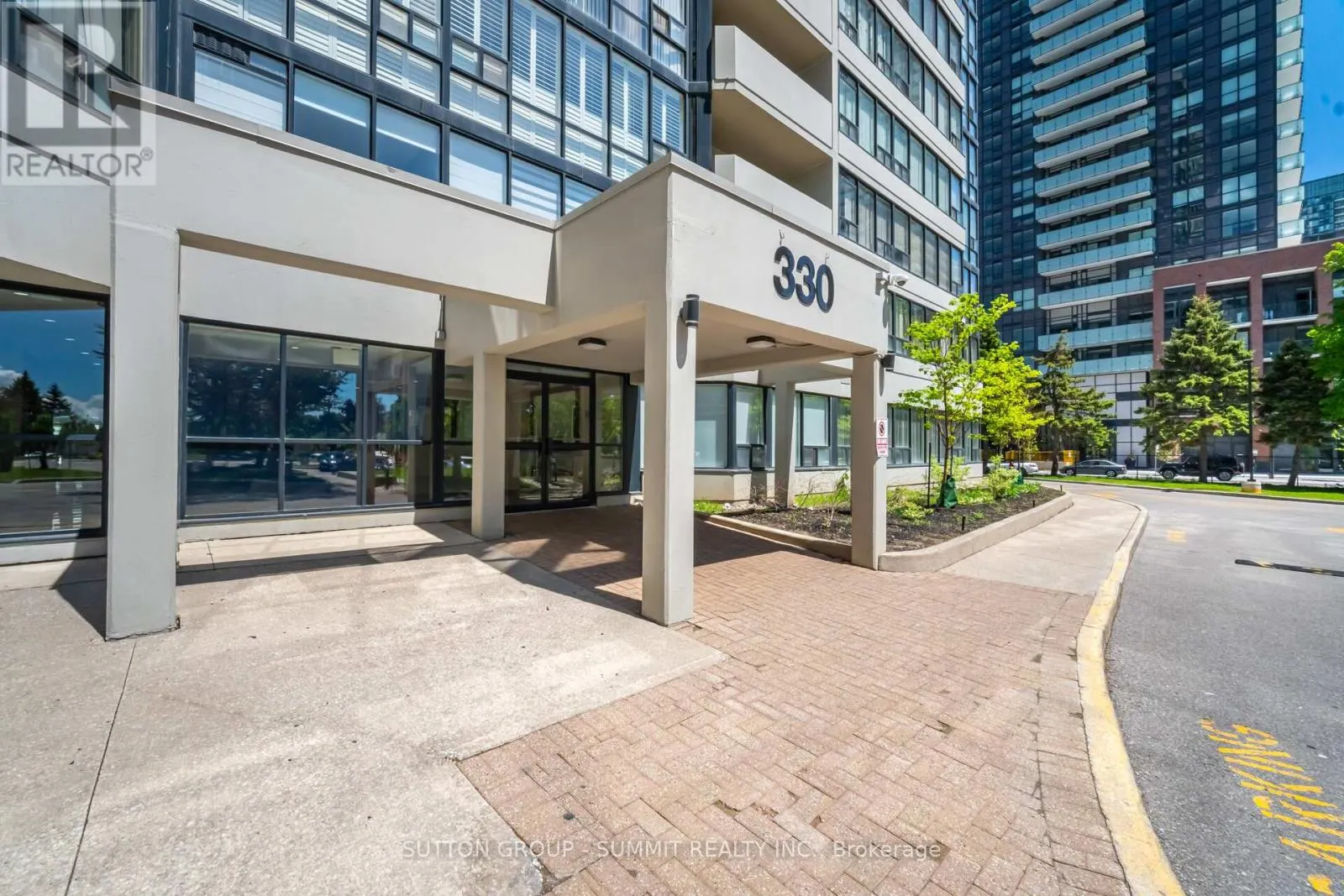 1608 - 330 RATHBURN ROAD W