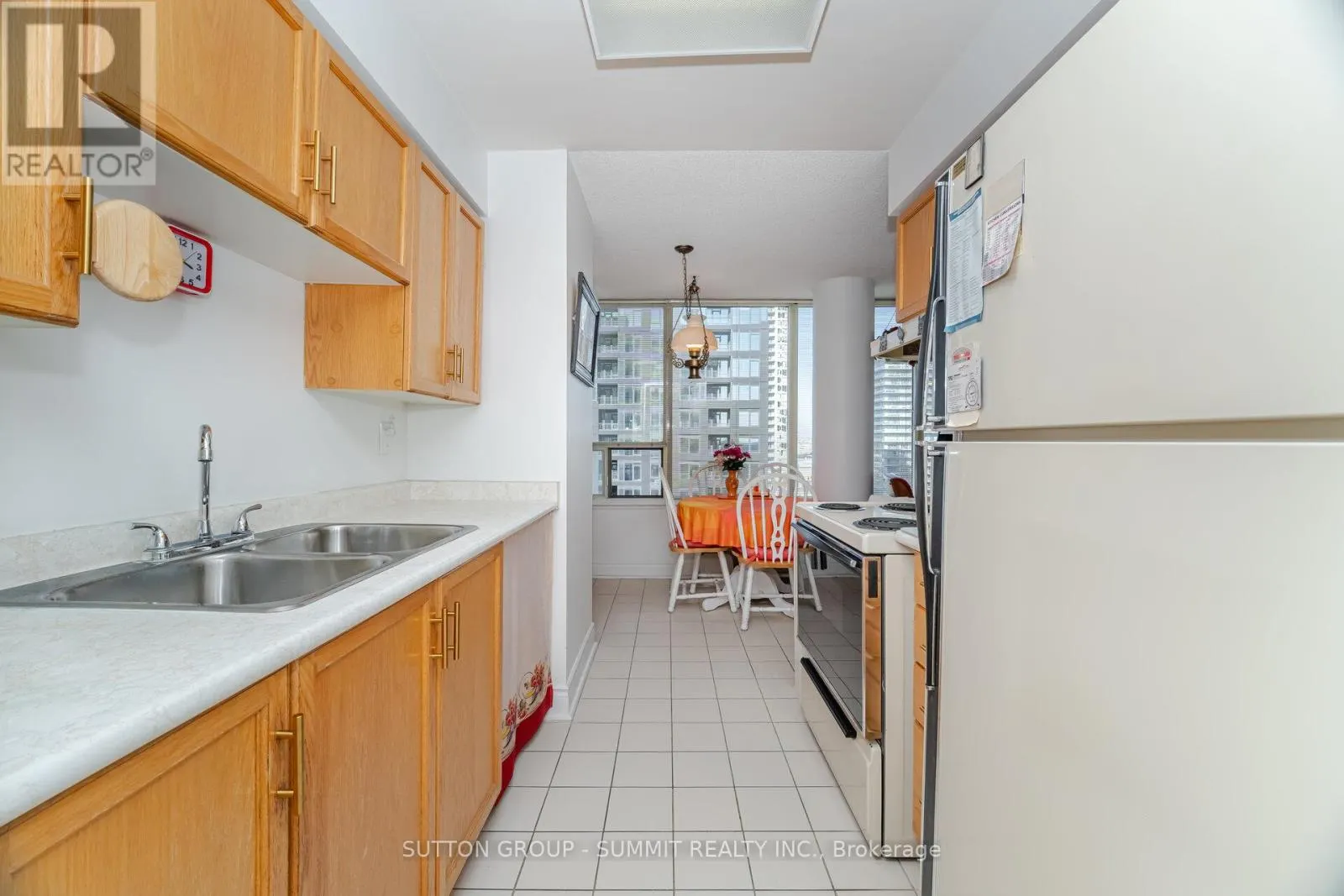 1608 - 330 RATHBURN ROAD W