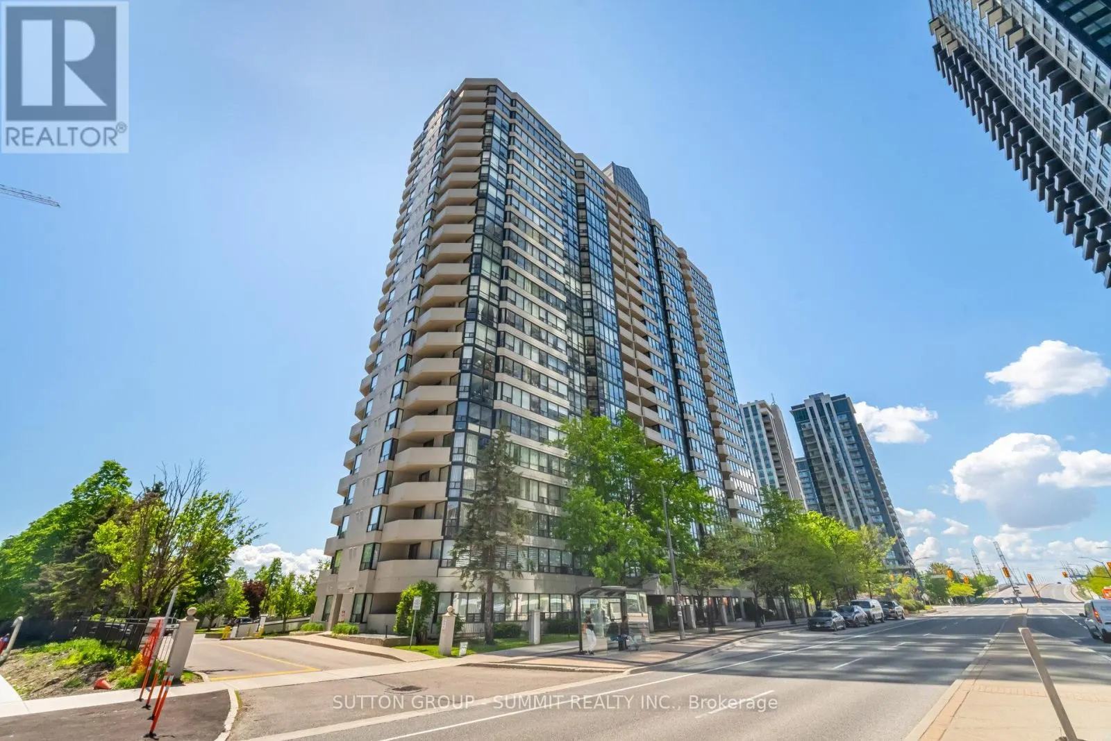 1608 - 330 RATHBURN ROAD W