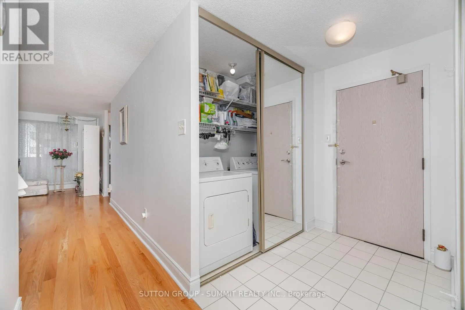 1608 - 330 RATHBURN ROAD W