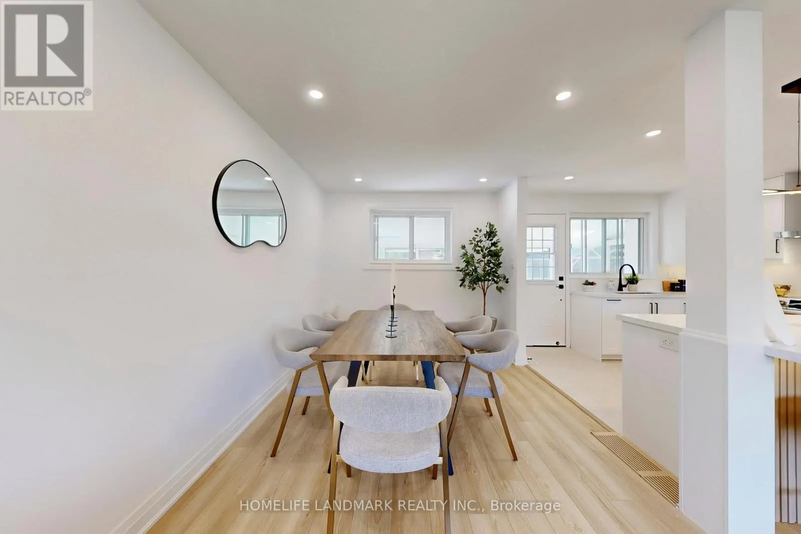 1354 KELLY ROAD