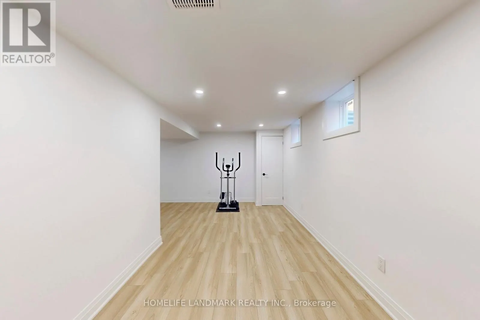 1354 KELLY ROAD
