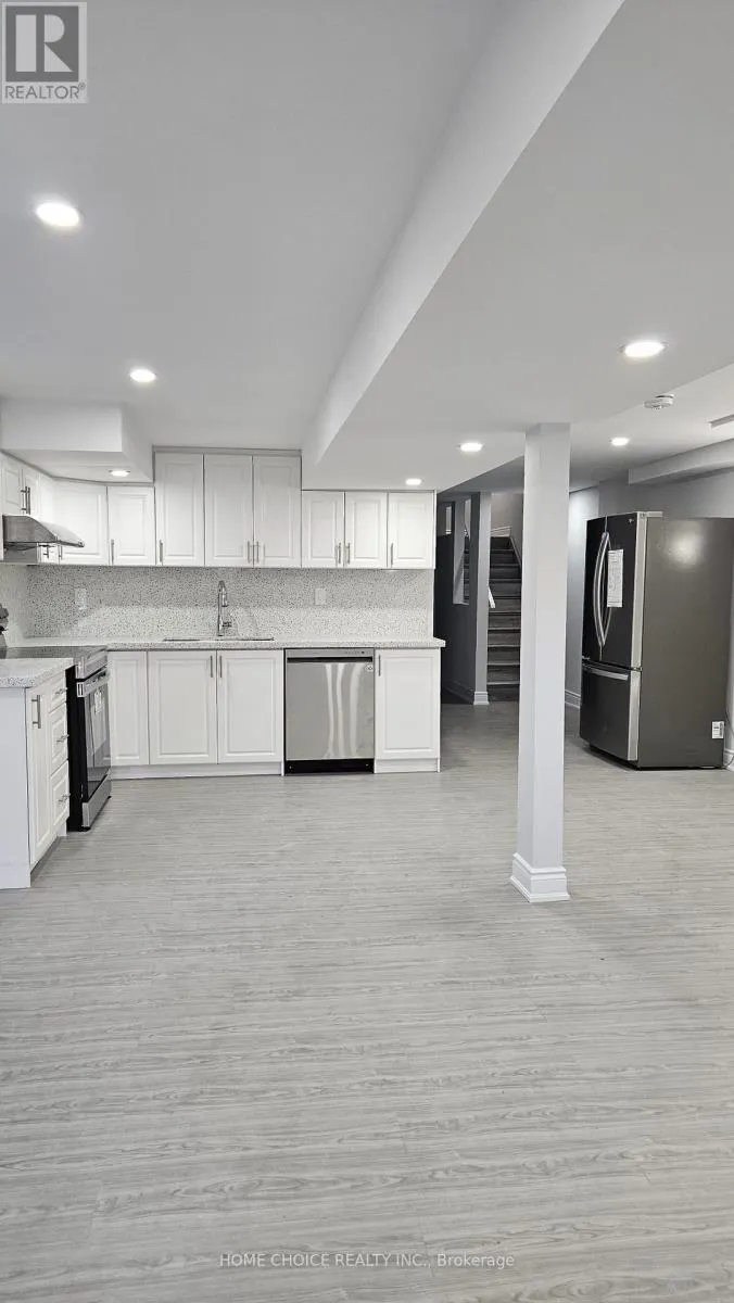 5265 SPRINGBOK CRESCENT