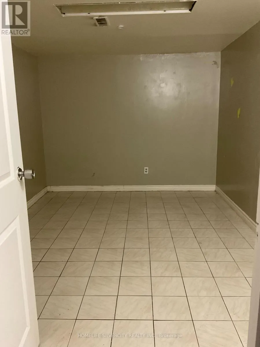 3708 WOODRUFF CRESCENT