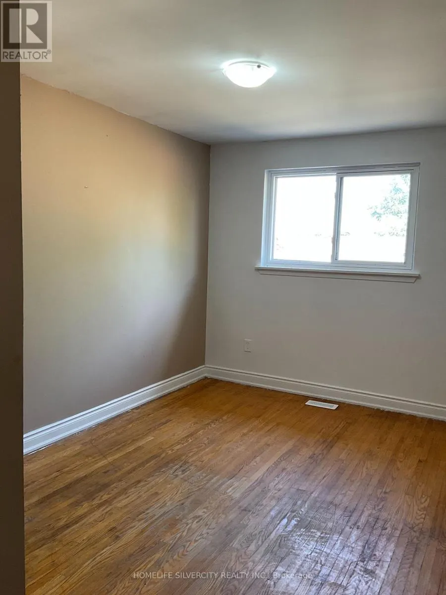 3708 WOODRUFF CRESCENT