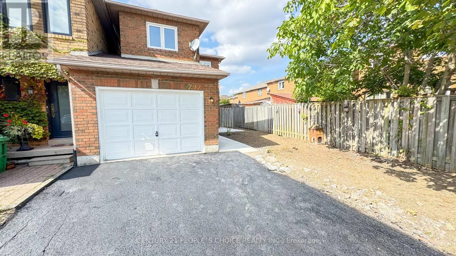 3292 BOBWHITE MEWS