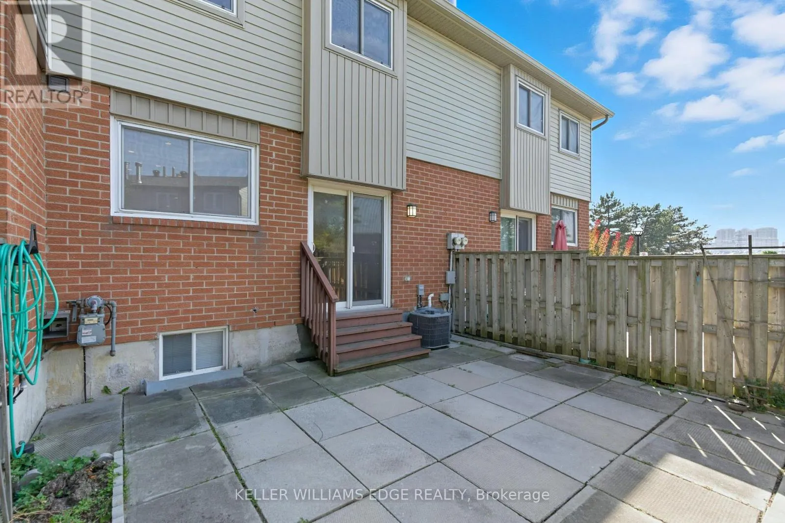 83 - 485 MEADOWS BOULEVARD