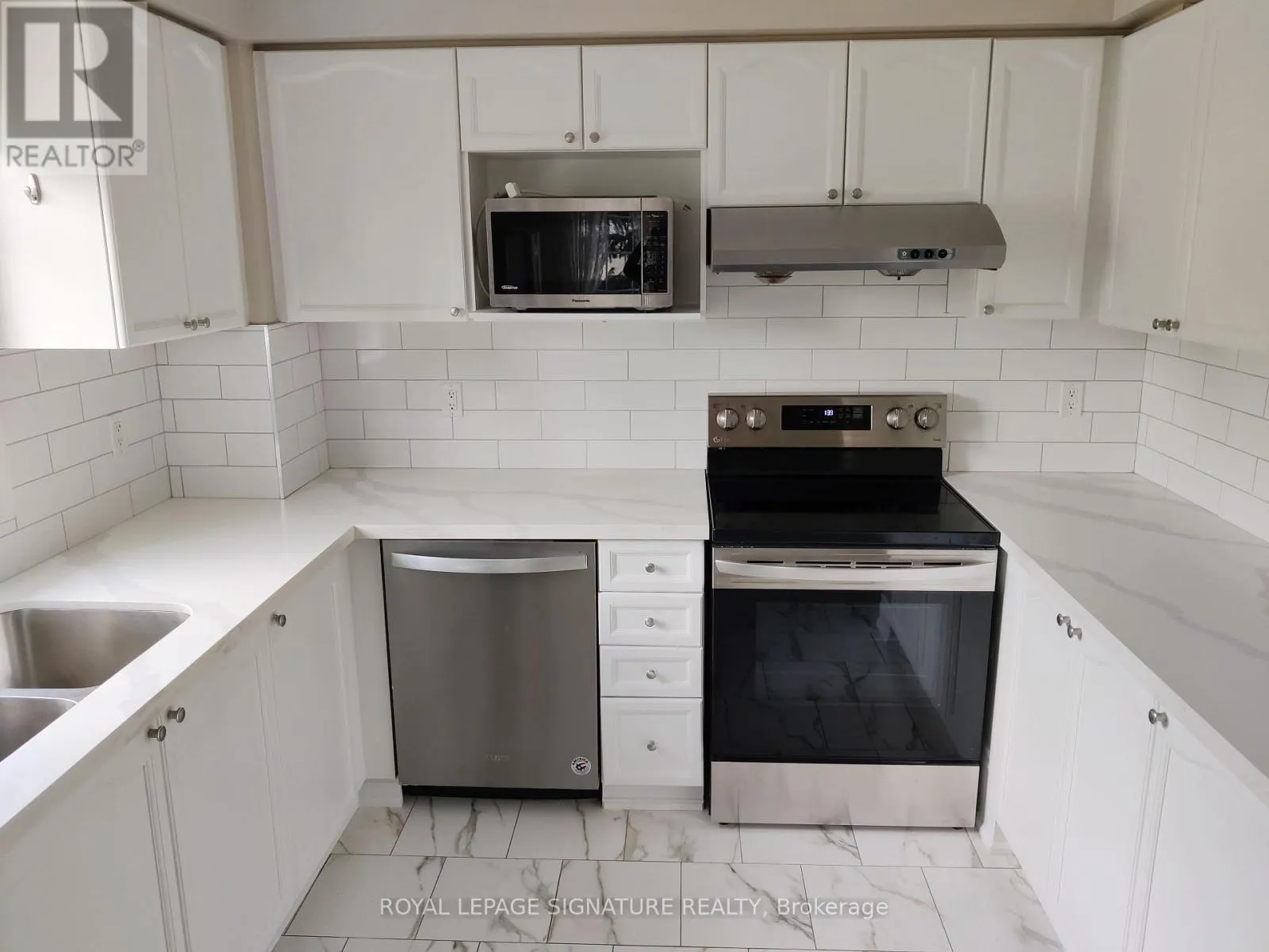 33 - 1525 SOUTH PARADE COURT