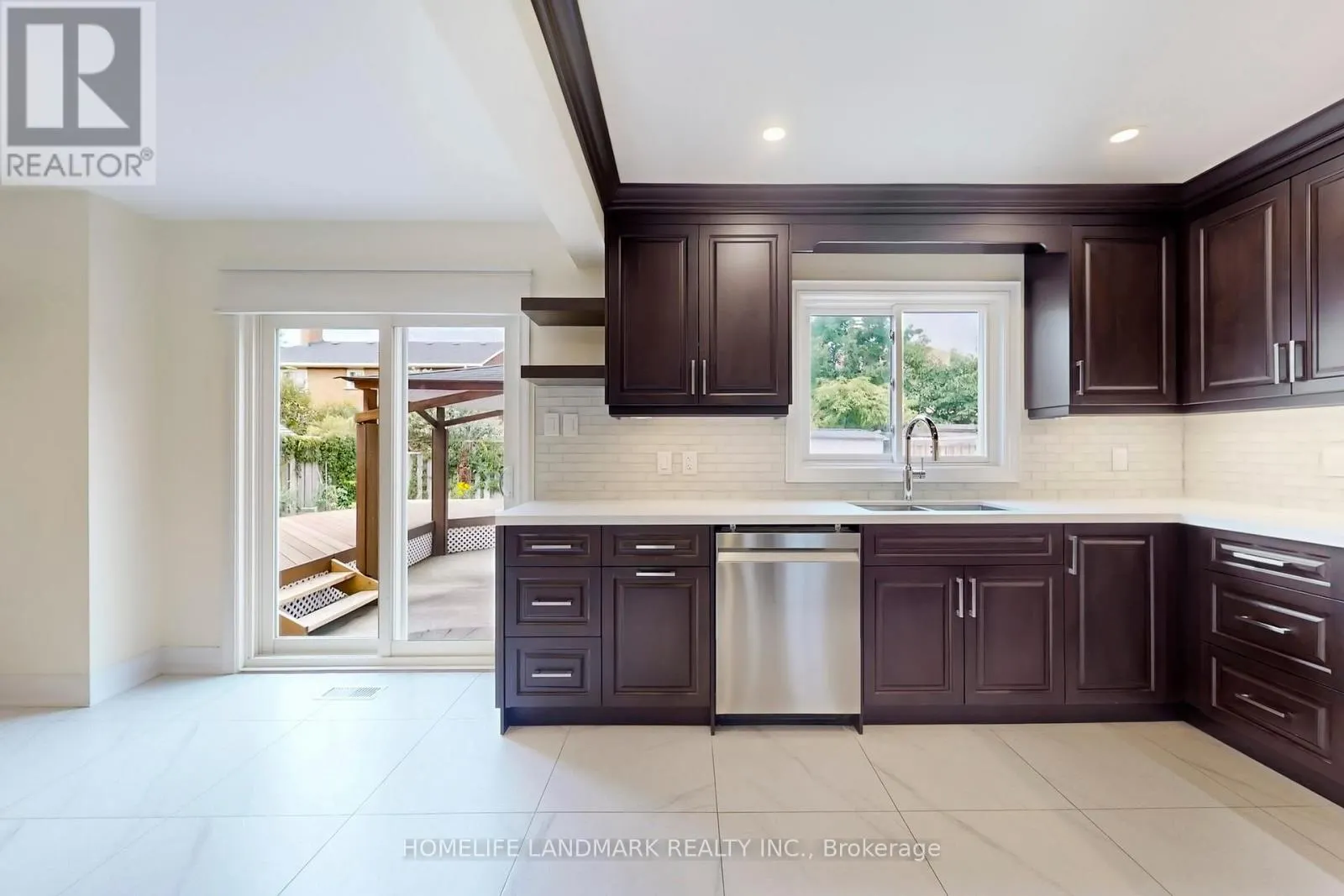 2587 CREDIT VALLEY ROAD