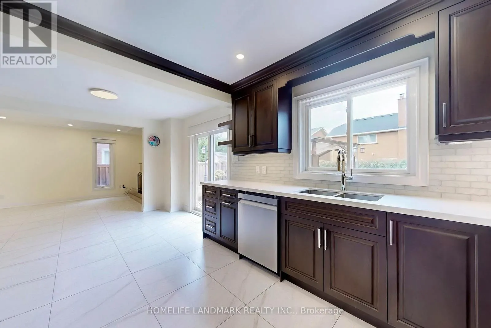 2587 CREDIT VALLEY ROAD
