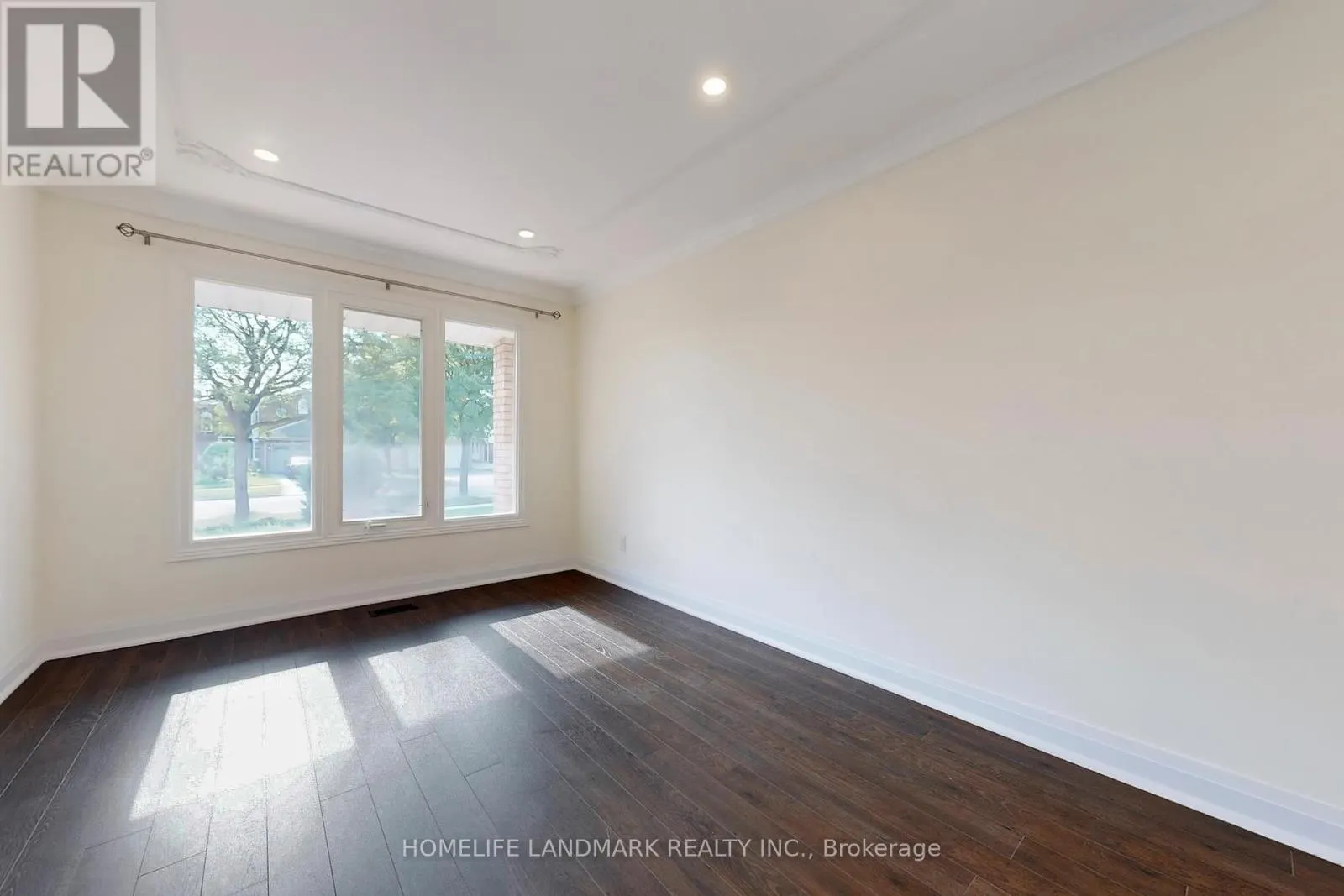2587 CREDIT VALLEY ROAD