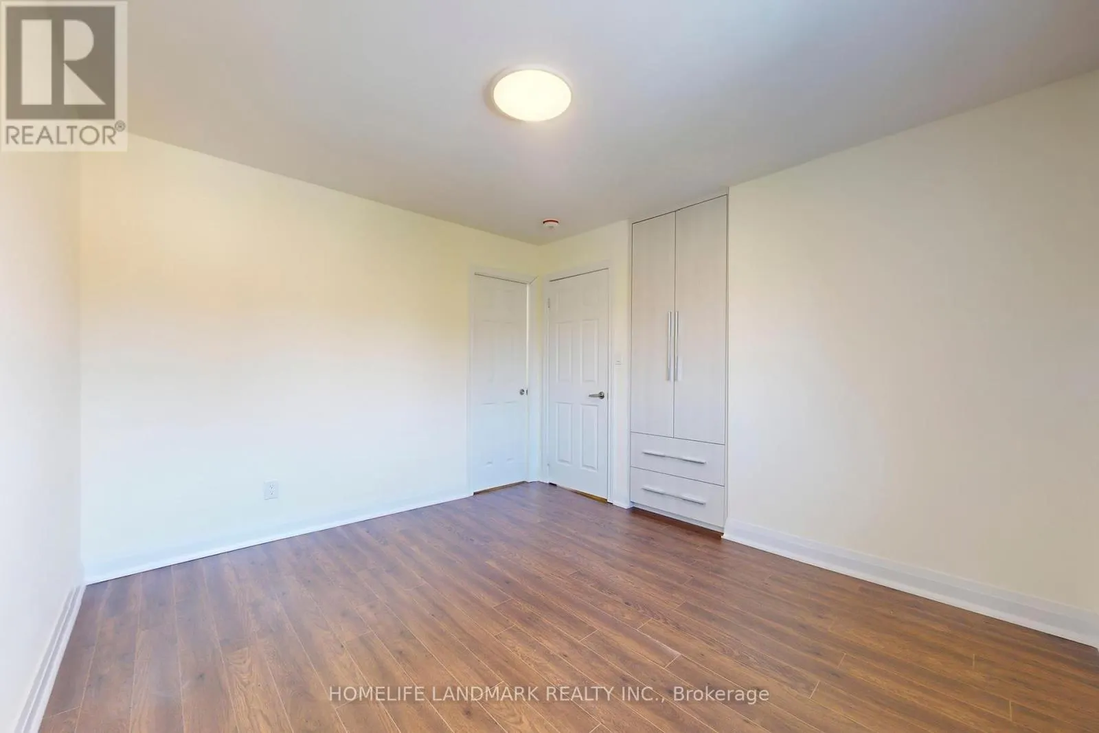 2587 CREDIT VALLEY ROAD