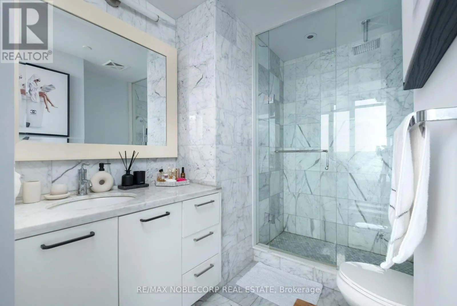 2212 - 88 PARK LAWN ROAD