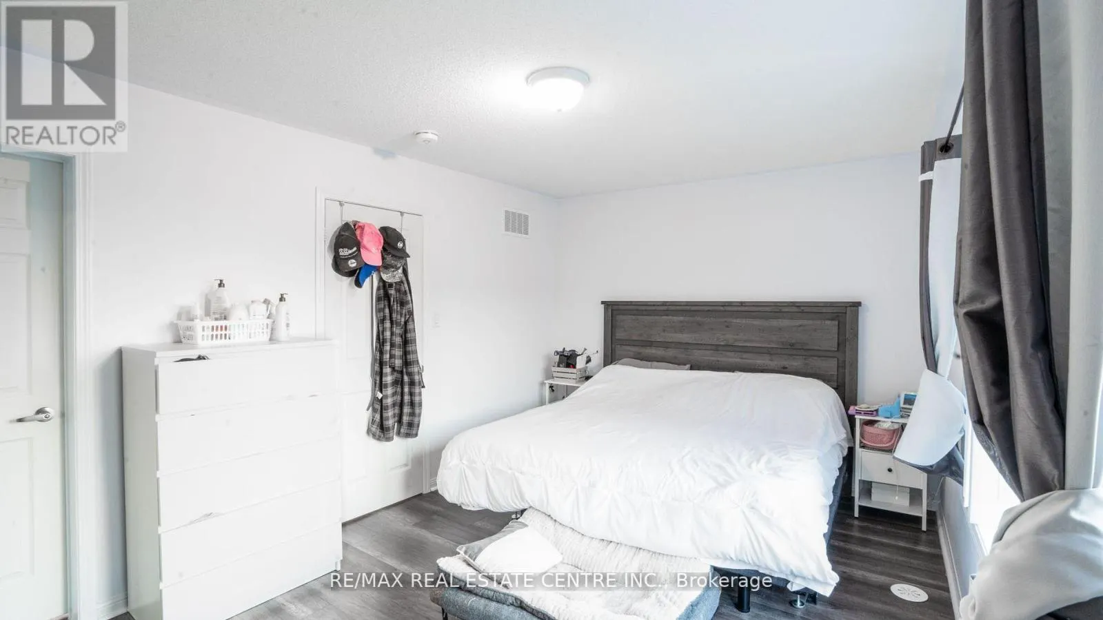 77 - 250 SUNNY MEADOW BOULEVARD