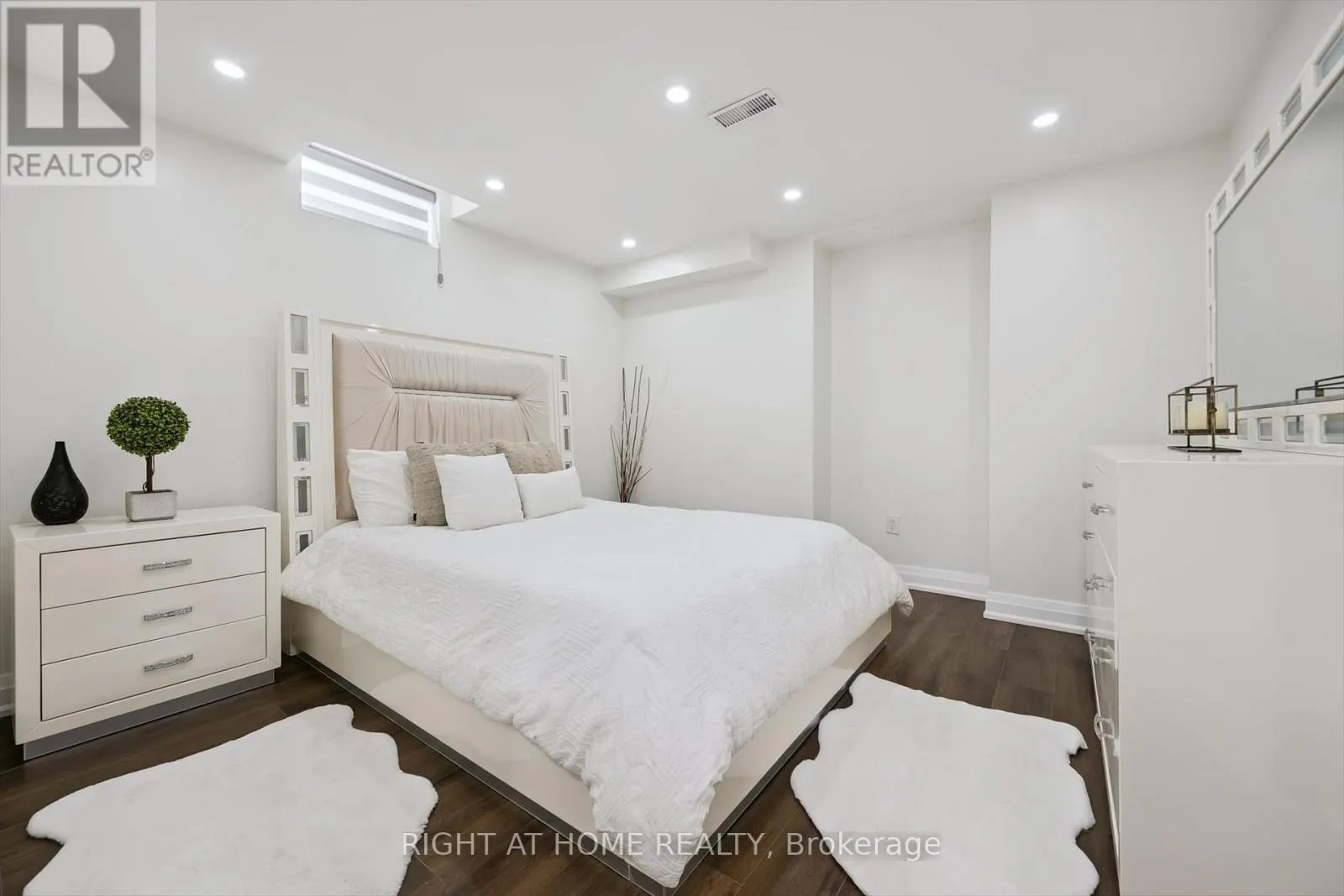 38 CAPE DORSET CRESCENT