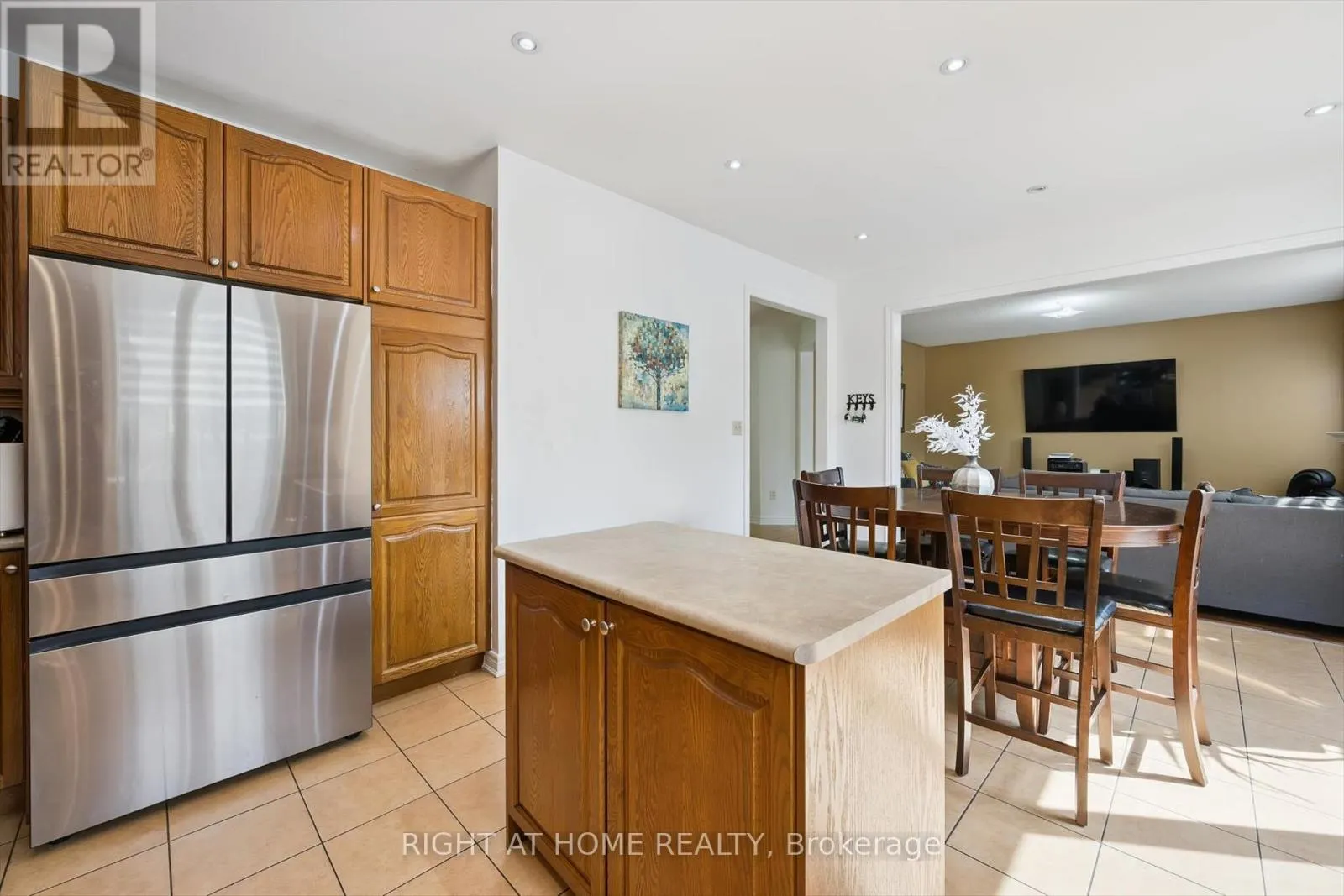 38 CAPE DORSET CRESCENT